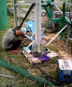 Thi công trụ lưới sân tập golf