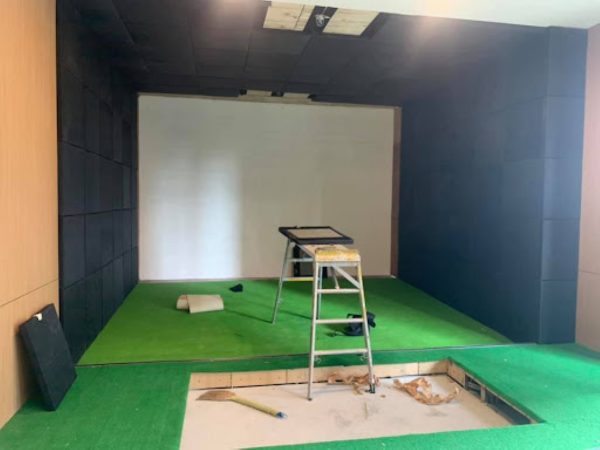 Thay màn hình phòng golf