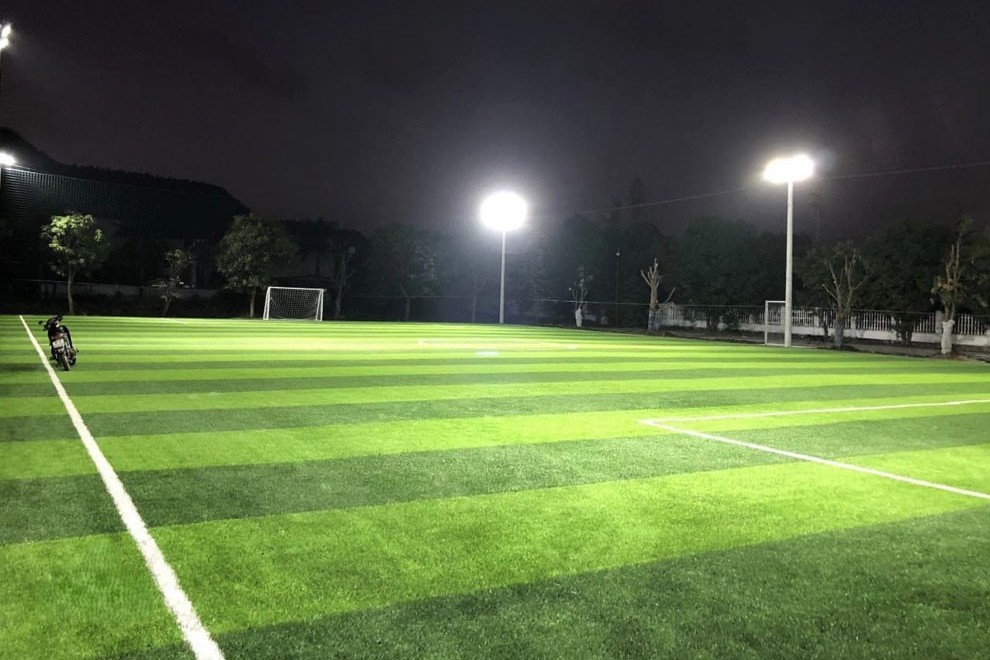 cau-tao-san-bong-da-co-nhan-tao Cấu tạo sân bóng đá cỏ nhân tạo