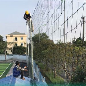 Thi công sân bóng đá 11 người