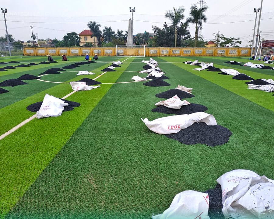 thi-cong-san-bong-da-7-nguoi Thi công sân bóng đá 7 người