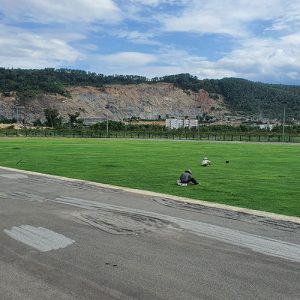 Thi công sân bóng đá theo yêu cầu